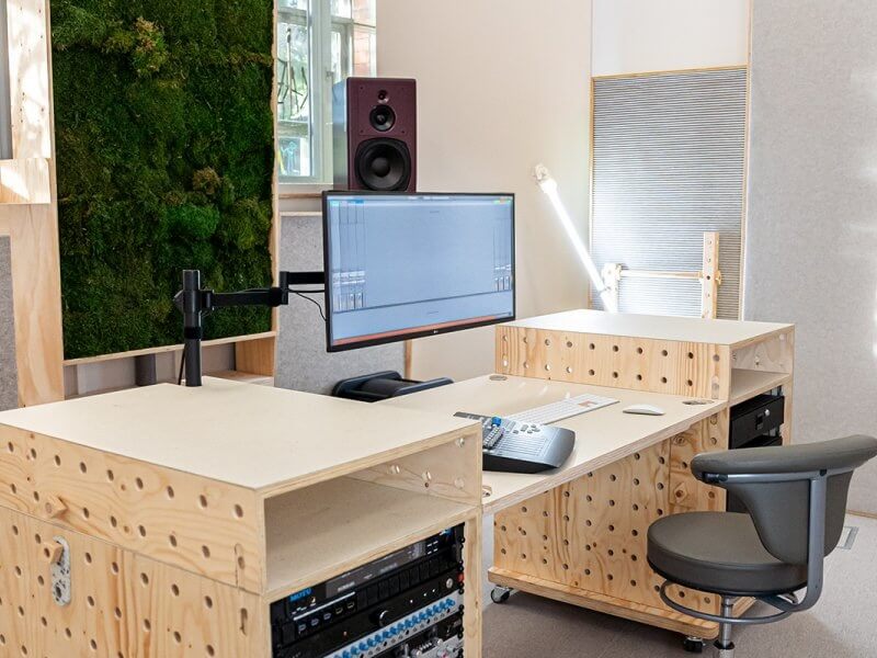 Studio C.A.R.E.8.jpg